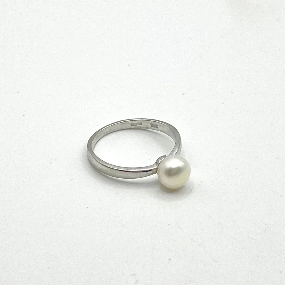 925 Sterling Silver Single Pearl Solitaire Ring‎ Size 7 Minimalist White Pearl